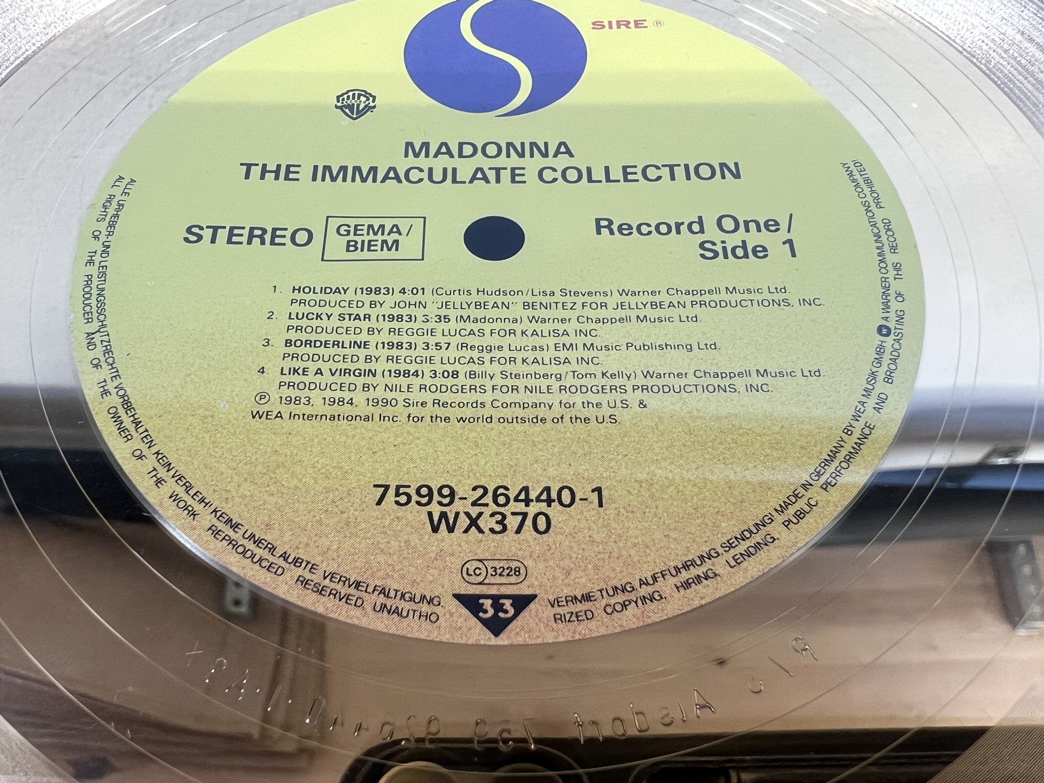 Omslagsbild för skivan MADONNA * Inramad Guldskiva * -90 LP 7599-26440-1 ** Ultra Rare **