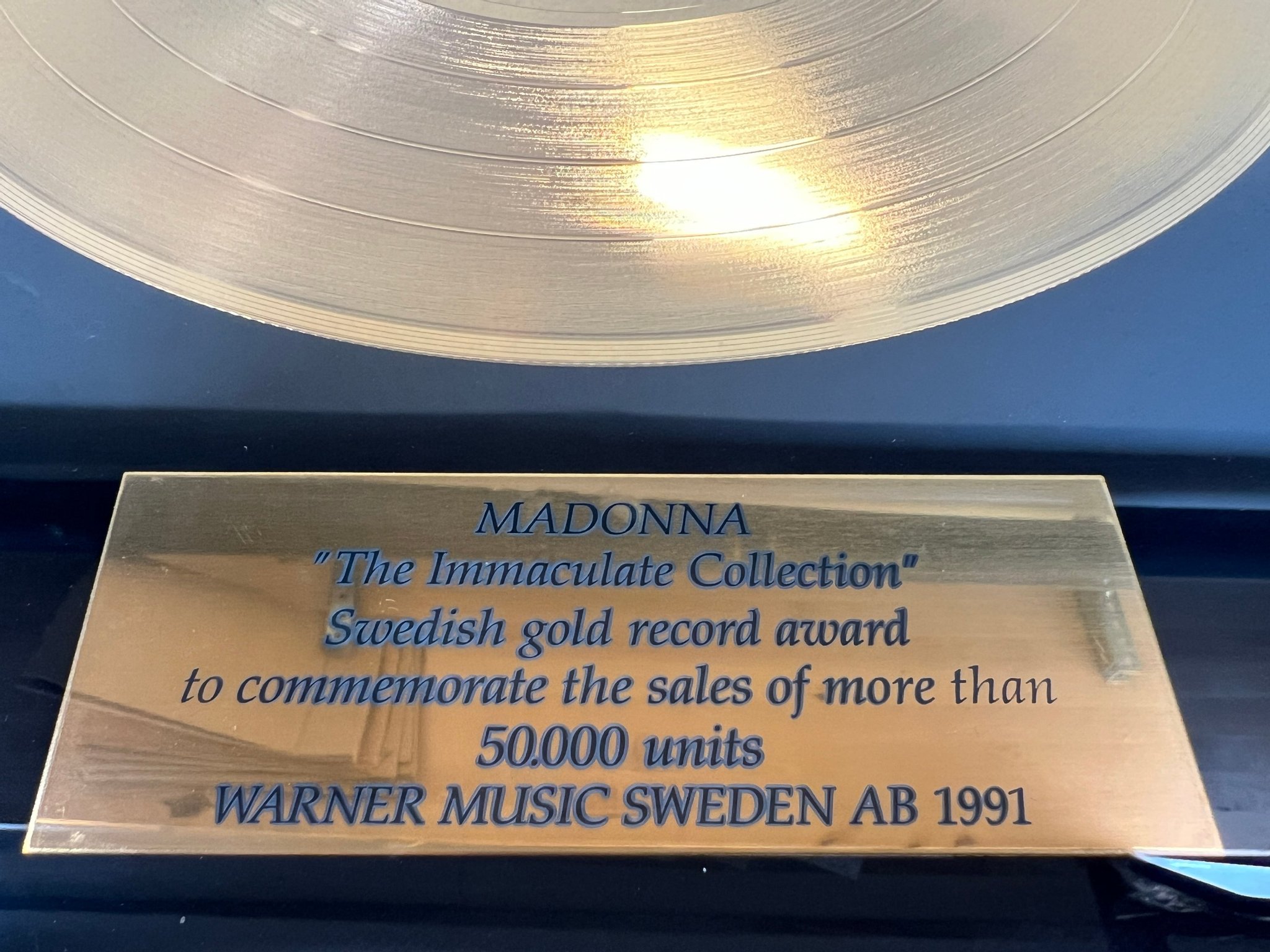 Omslagsbild för skivan MADONNA * Inramad Guldskiva * -90 LP 7599-26440-1 ** Ultra Rare **