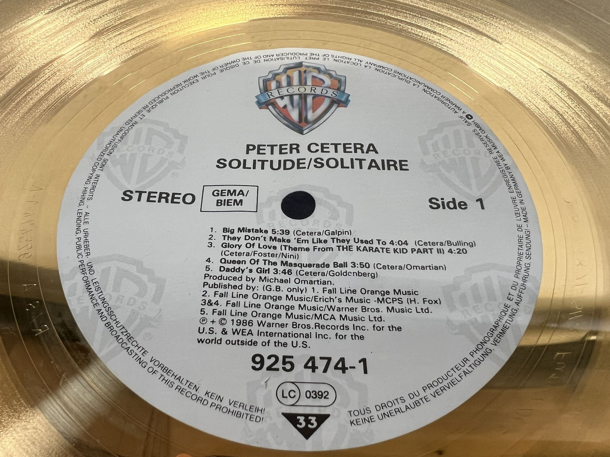 Omslagsbild för skivan PETER CETERA solitude * Inramad Guldskiva ** -86 LP 925 474-1 ** Ultra Rare **
