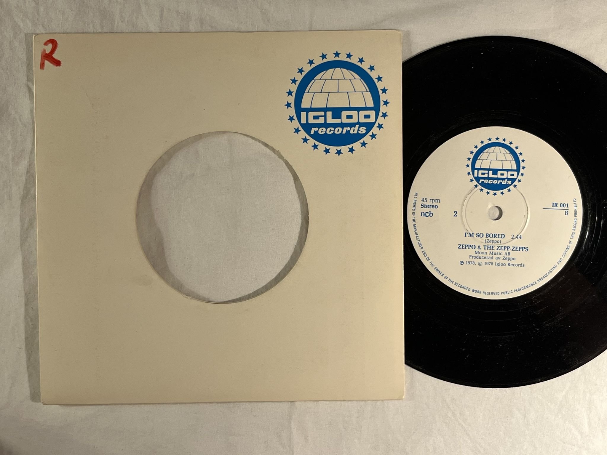 Omslagsbild för skivan ZEPPO & THE ZEPP-ZEPPS ode to Johnny Rotten 7" Swe -78 IGLOO IR 001 *** Punk ***