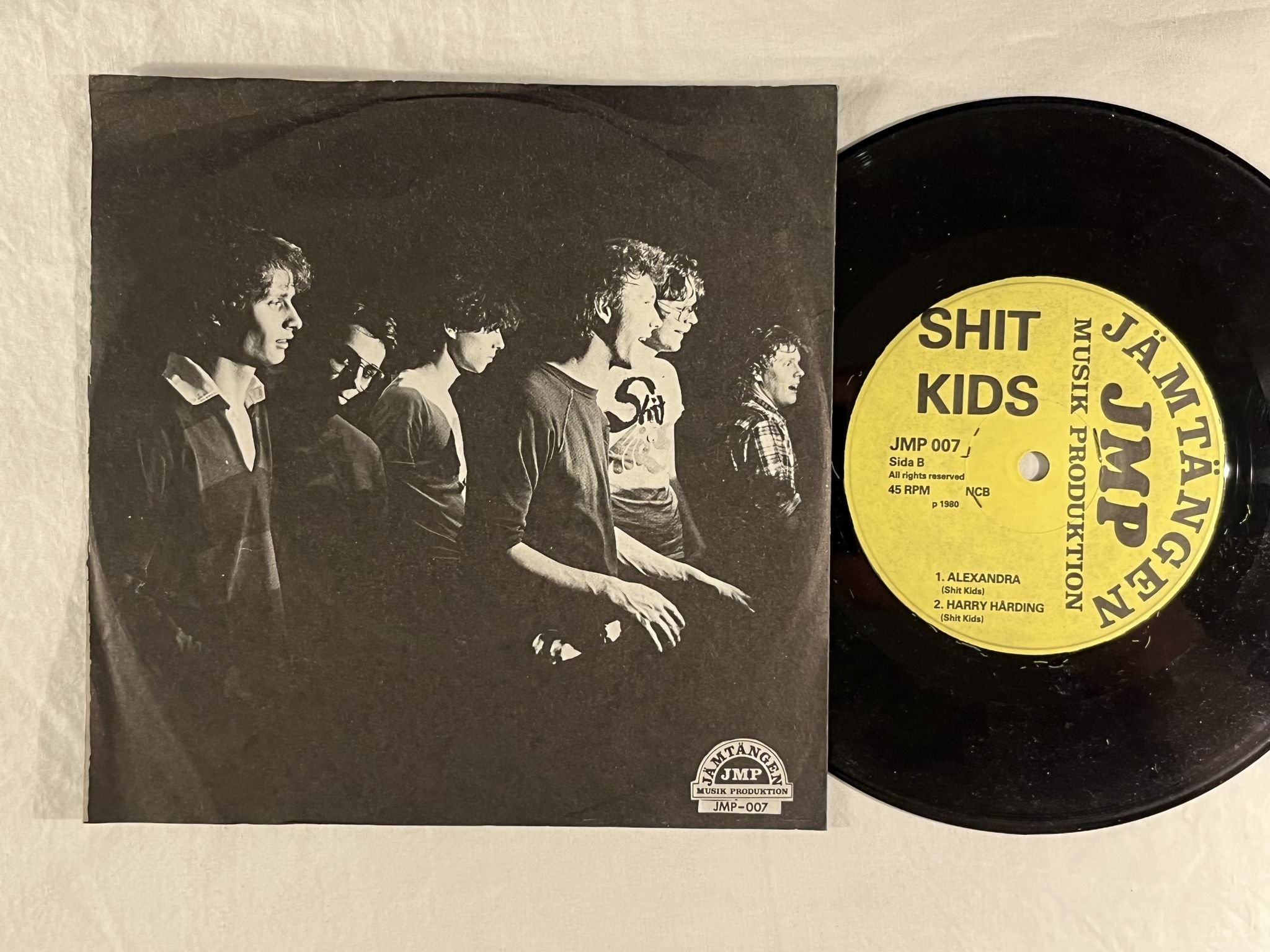 Omslagsbild för skivan SHIT KIDS Rik Mans Flicka 7" Swe -80 JÄMTLÄNGEN MUSIK PROD JMP 007 *** Punk ***