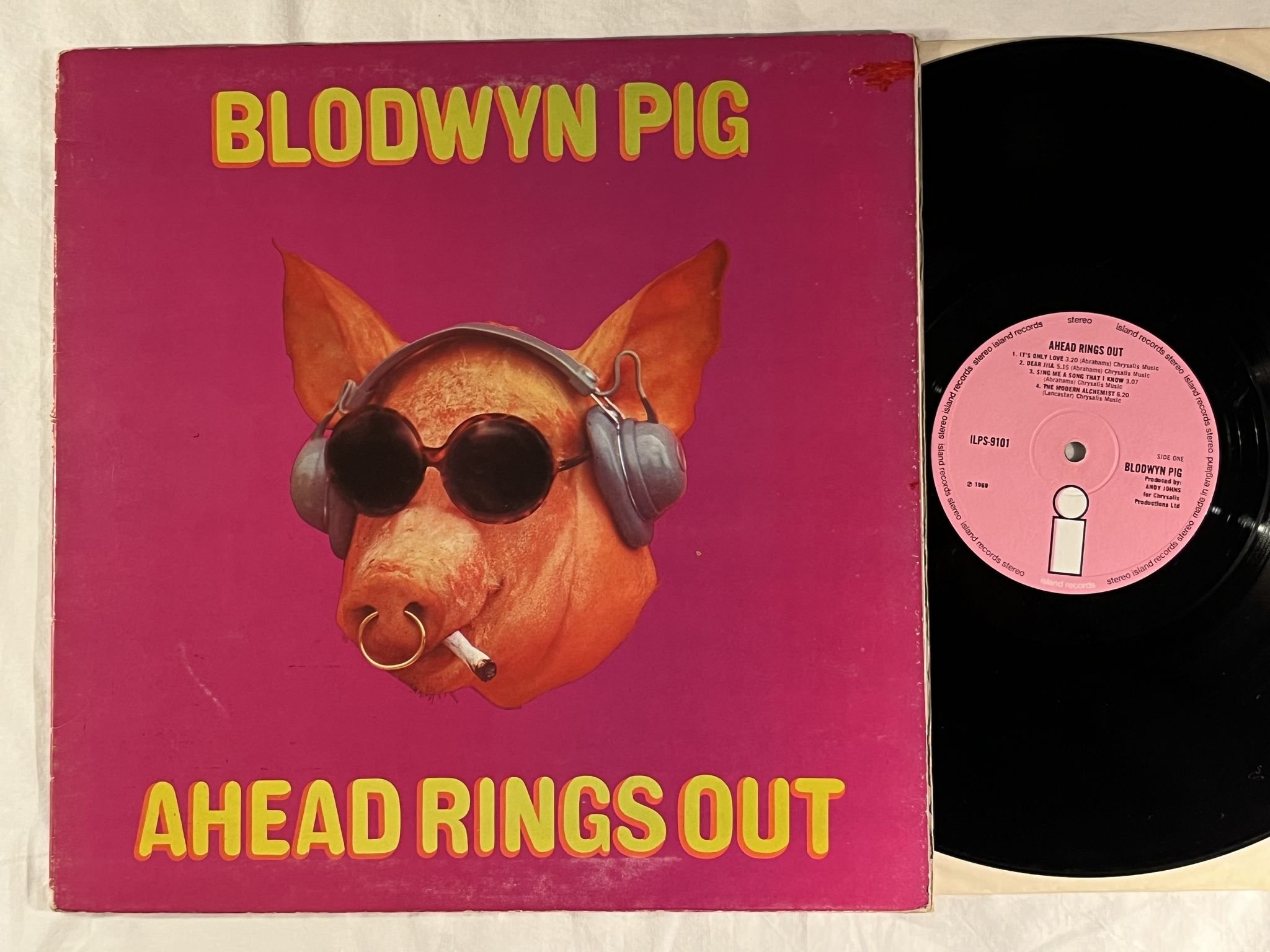 Omslagsbild för skivan BLODWYN PIG ahead rings out LP -69 UK ISLAND ILPS 9101