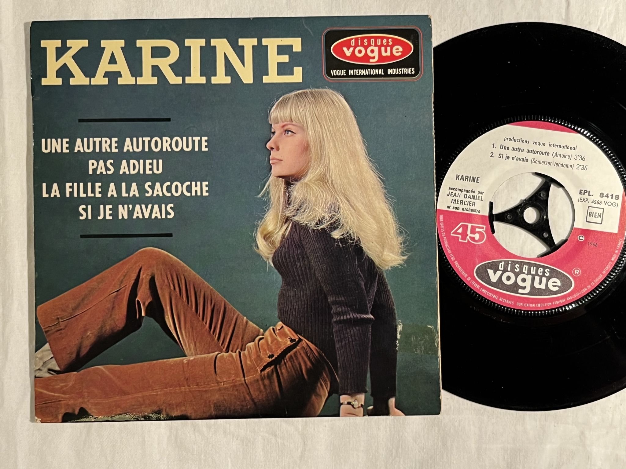 Omslagsbild för skivan KARINE un autre autoroute 7"ep -66 Fra DISCQUES VOGUE EPL. 8418 ** CHANSON **