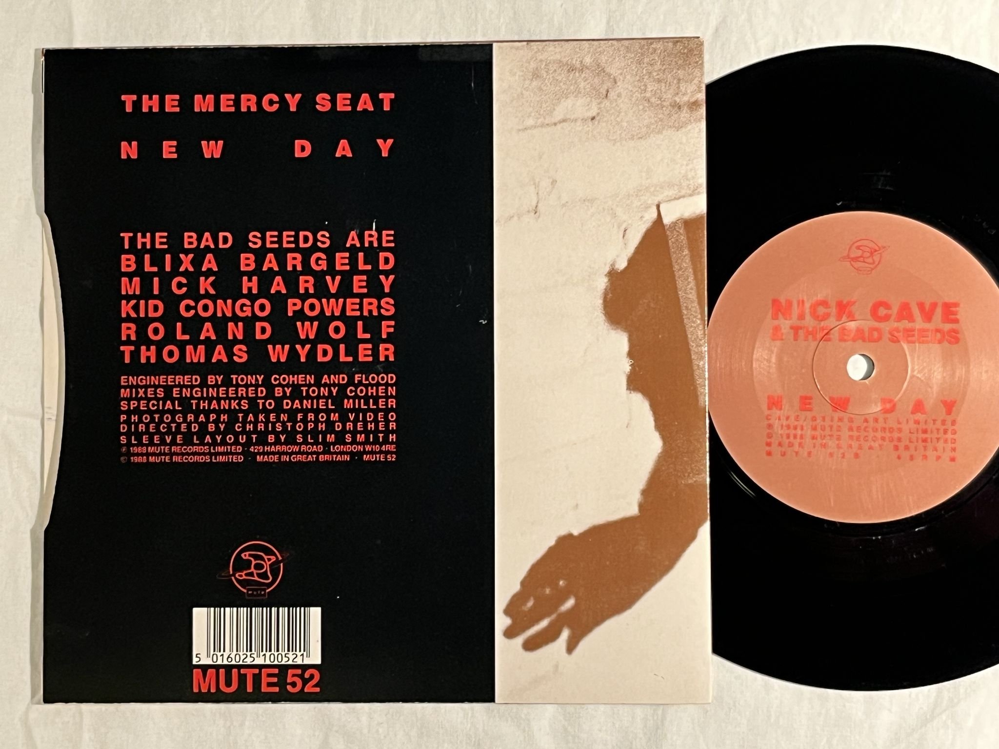 Omslagsbild för skivan NICK CAVE & THE BAD SEEDS The Mercy Seat 7"-88 UK mute 22