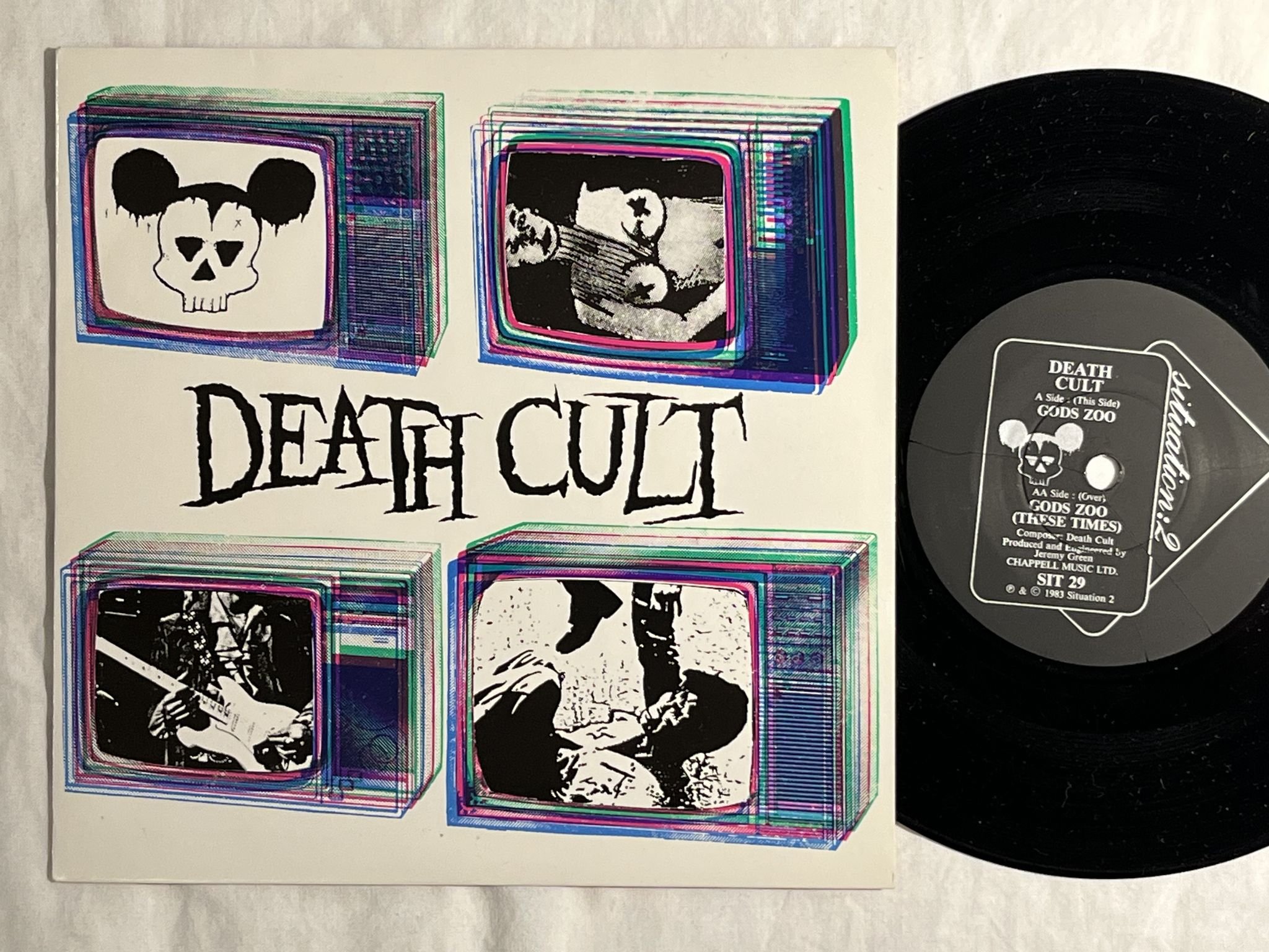 Omslagsbild för skivan DEATH CULT Gods Zoo 7" -83 SITUATION TWO SIT-29 *** GOTH ROCK ***
