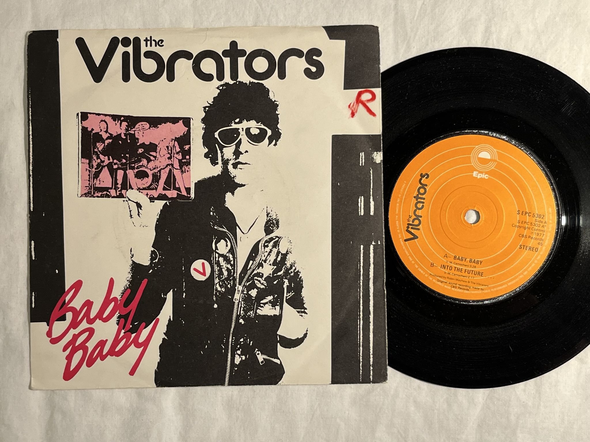 Omslagsbild för skivan THE VIBRATORS baby baby 7" -77 UK epic S EPC 5302